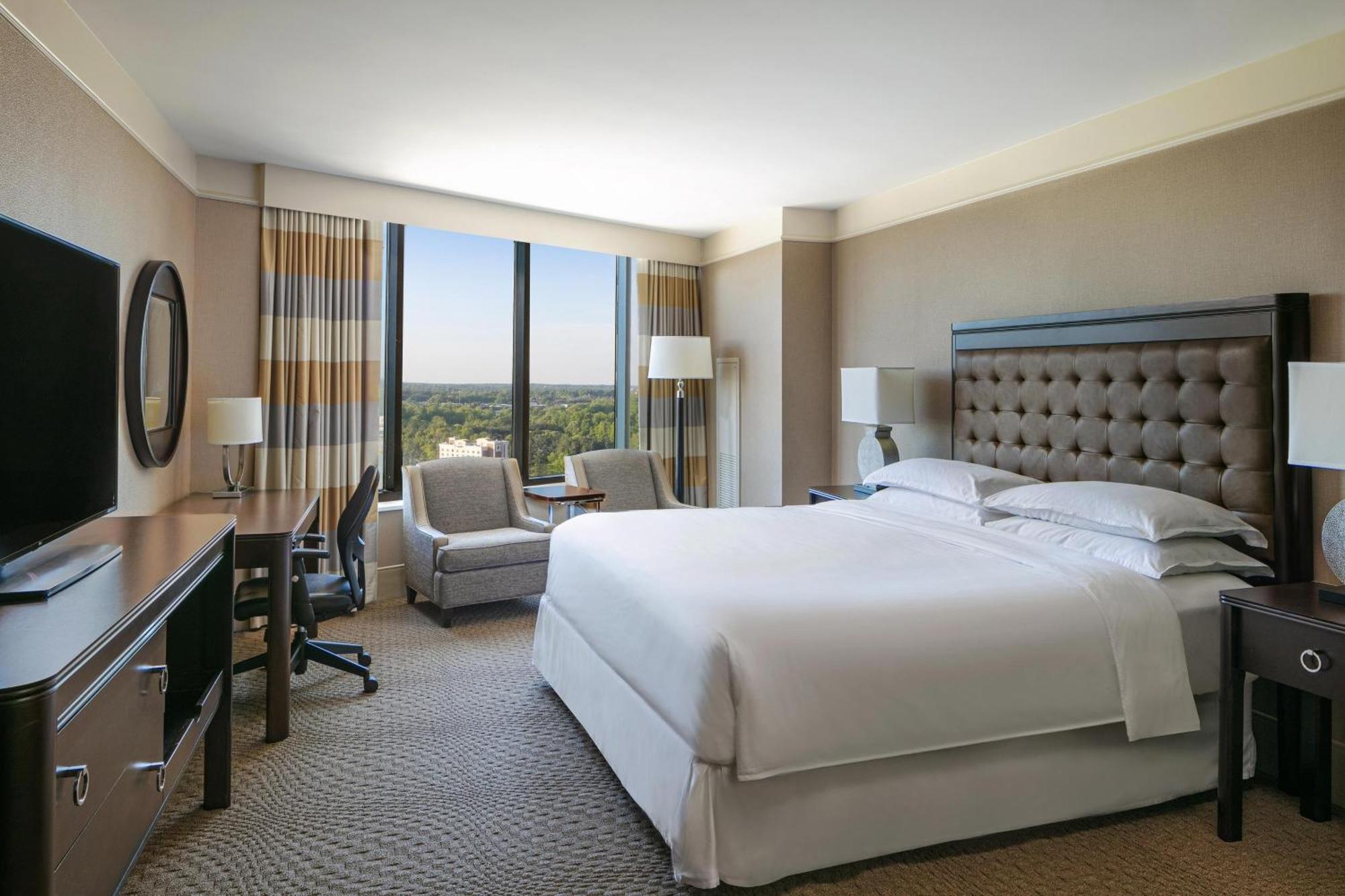 Sheraton Гринсборо Экстерьер фото