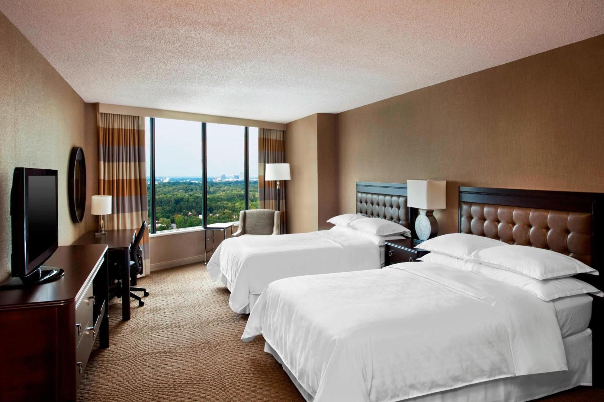 Sheraton Гринсборо Номер фото